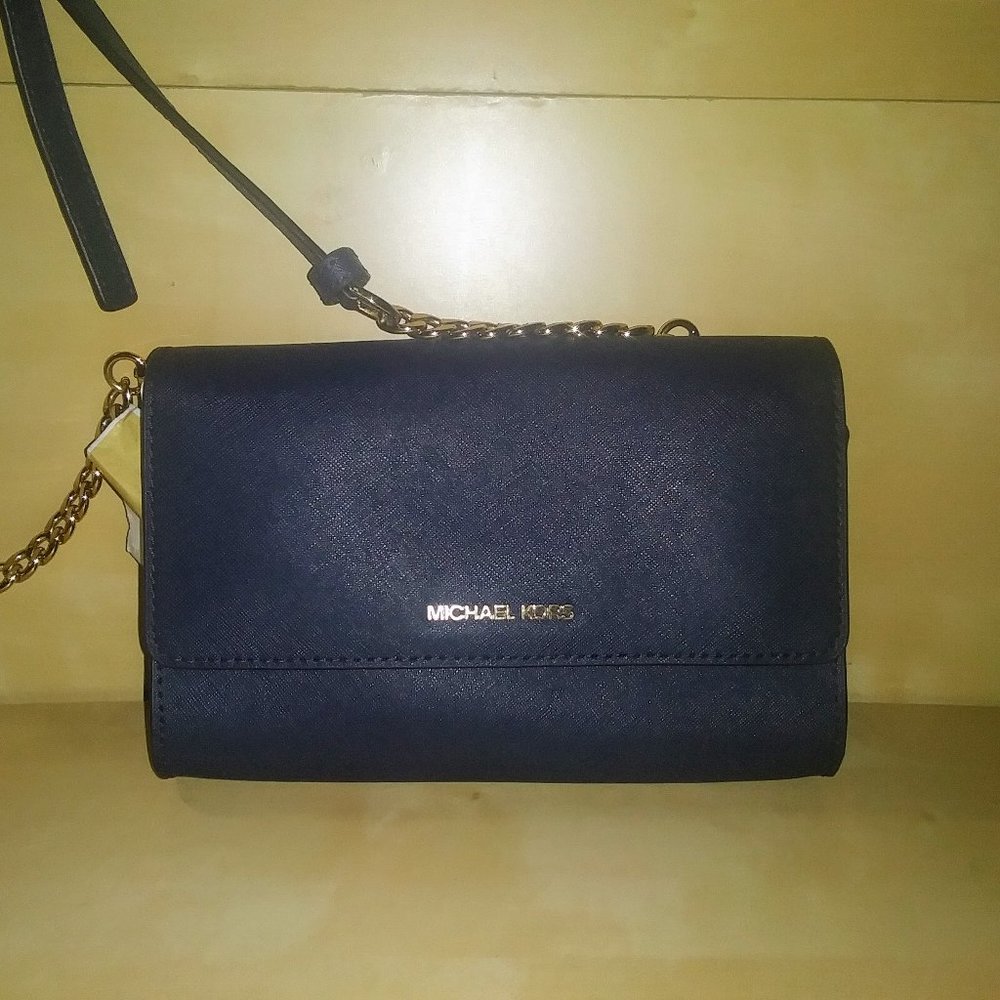 Michael Kors 3-in-1 Crossbody